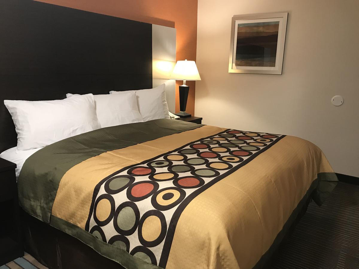 Bay Hill Inns & Suites Neepawa Exteriér fotografie