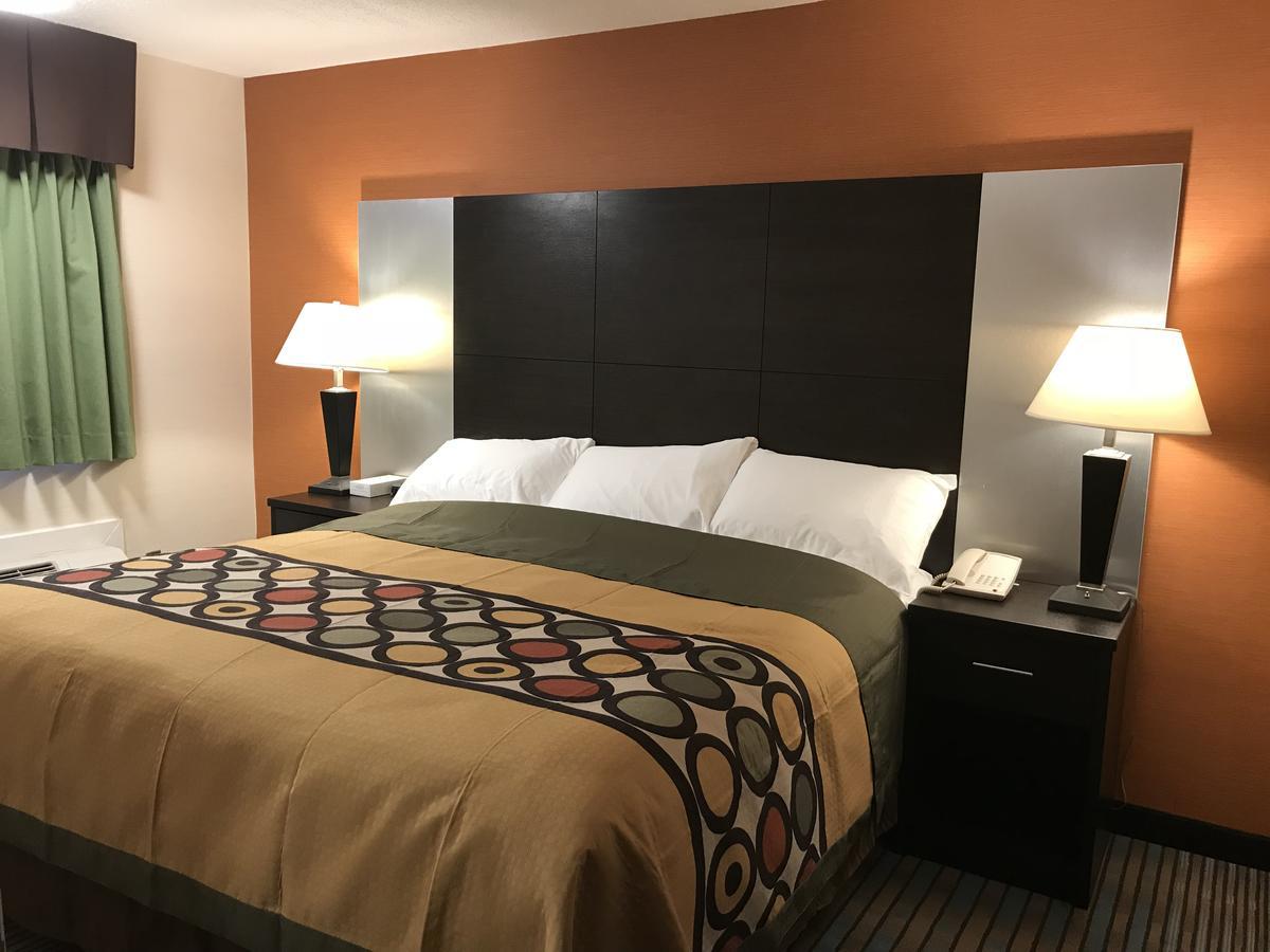 Bay Hill Inns & Suites Neepawa Exteriér fotografie