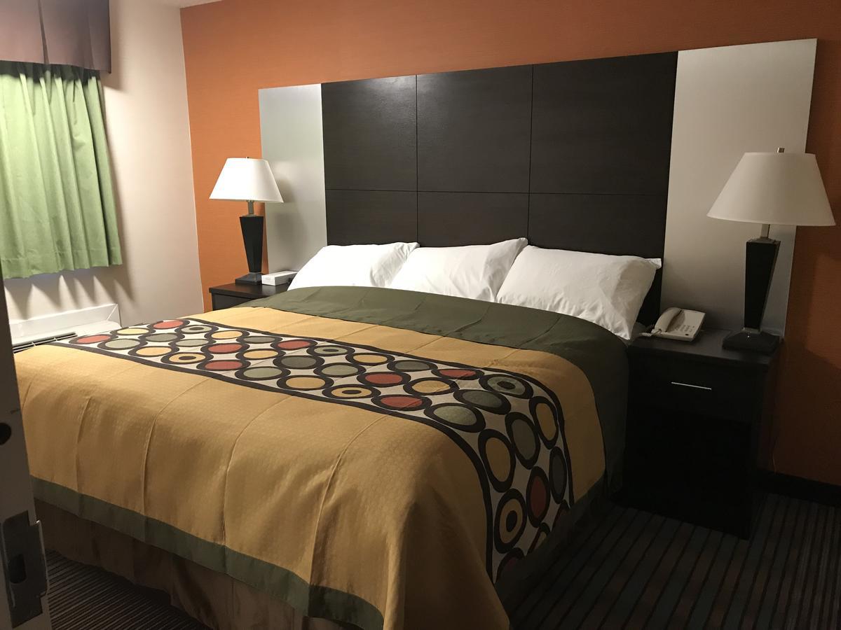 Bay Hill Inns & Suites Neepawa Exteriér fotografie