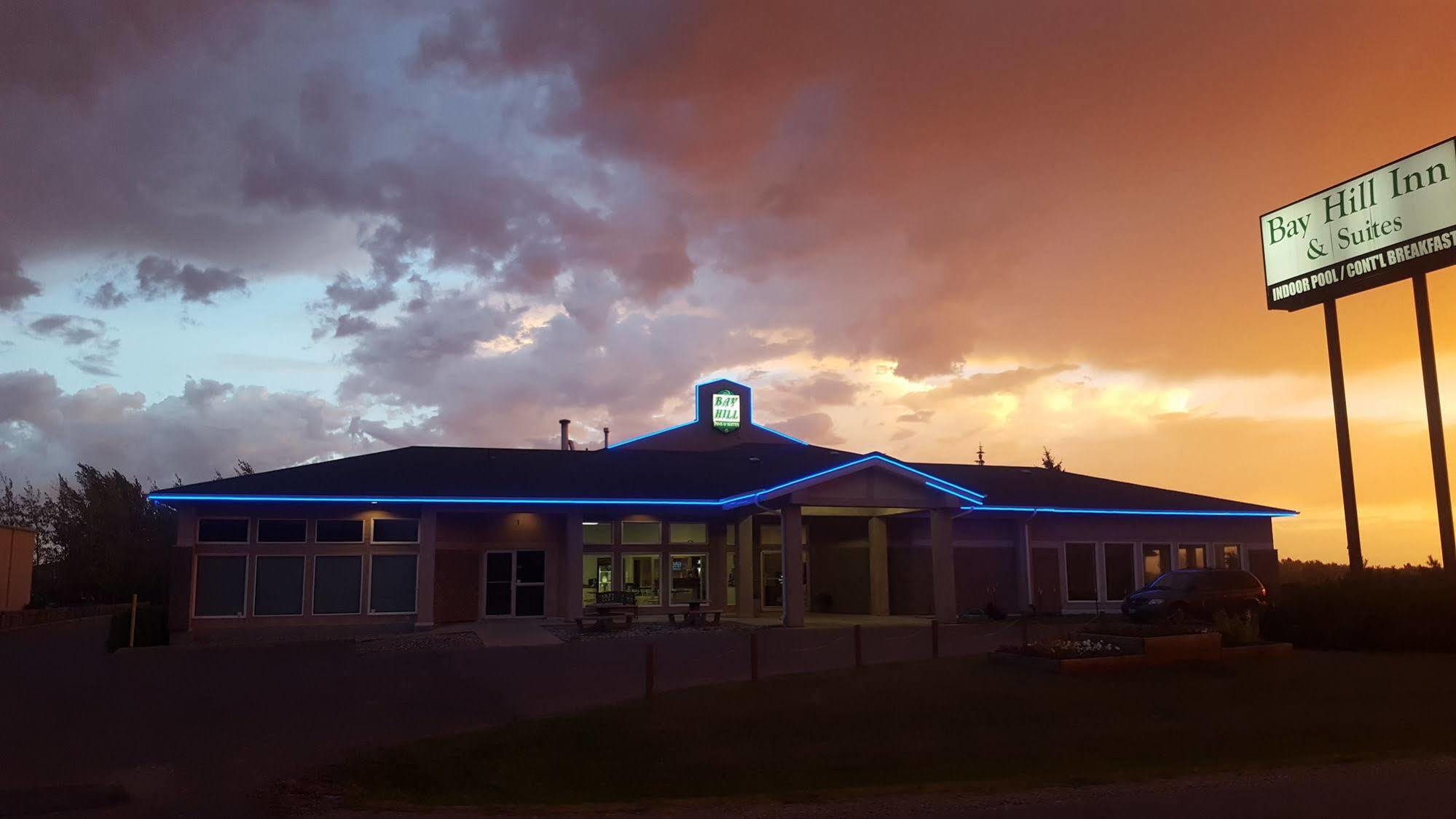 Bay Hill Inns & Suites Neepawa Exteriér fotografie
